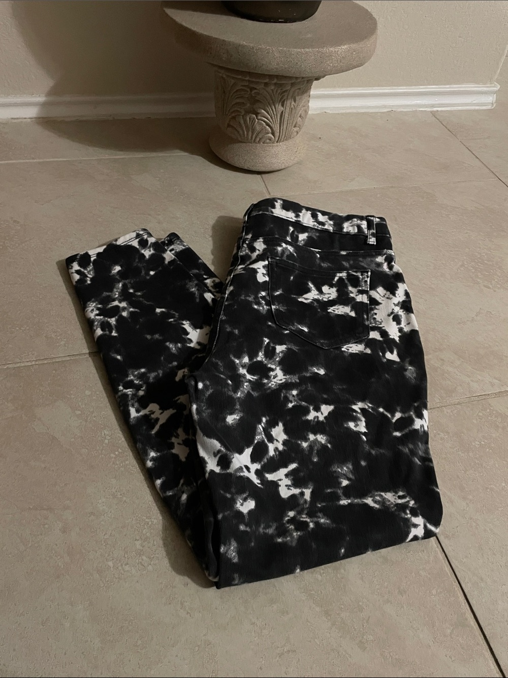Time and Tru Black and White Tie-Dye Skinny Stretchy Jeans ladies XL (16-18)